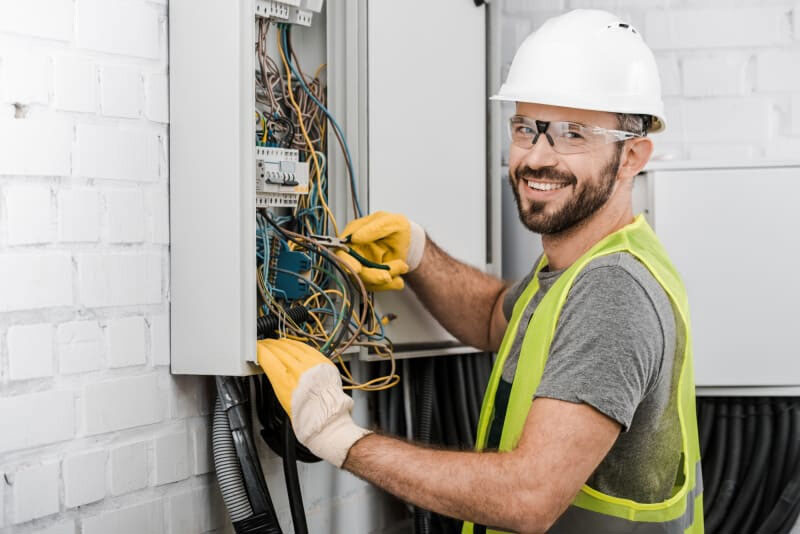 electrical apprenticeship bc